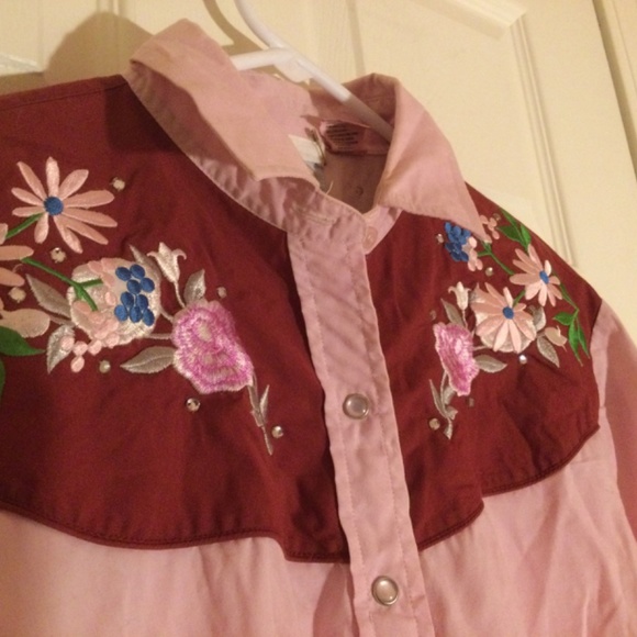 Vintage Ely’s Country Charmers sz L embroidered pink button up shirt - Picture 2 of 9
